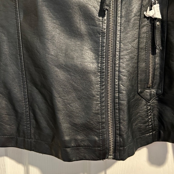 Max Studio Black Vegan Leather Biker Jacket NWOT - Picture 8 of 13